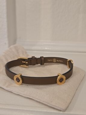 Brand New Tory Burch Britten Brown Enamel Single Wrap Leather Bracelet
